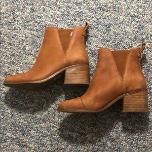 Toms Booties 7.5